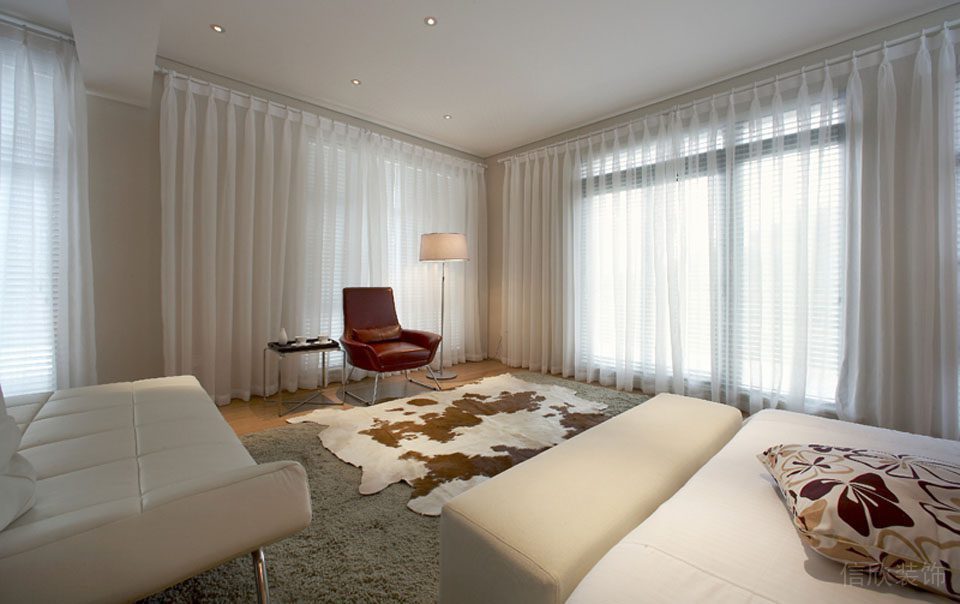 星河丹堤現(xiàn)代簡(jiǎn)約別墅裝修 星河丹堤現(xiàn)代簡(jiǎn)約別墅裝修