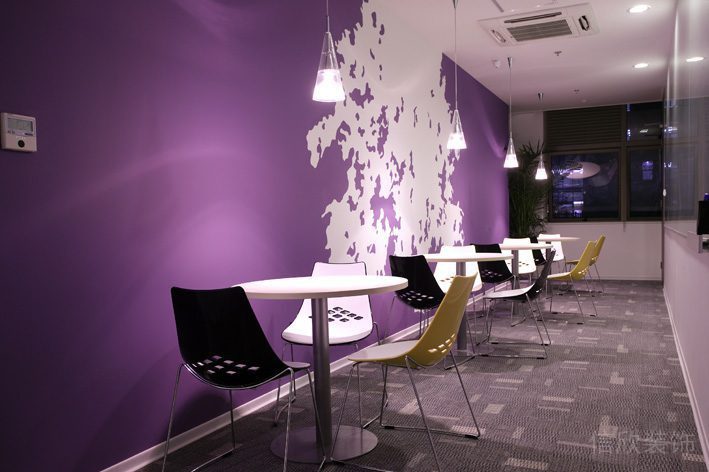 龍崗安杰辦公室裝修_洽談區(qū)