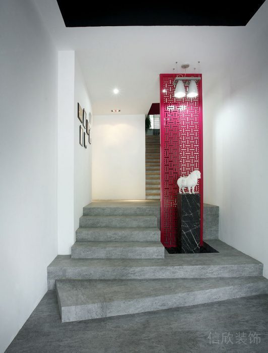 南山科技園現(xiàn)代辦公室裝修_樓梯