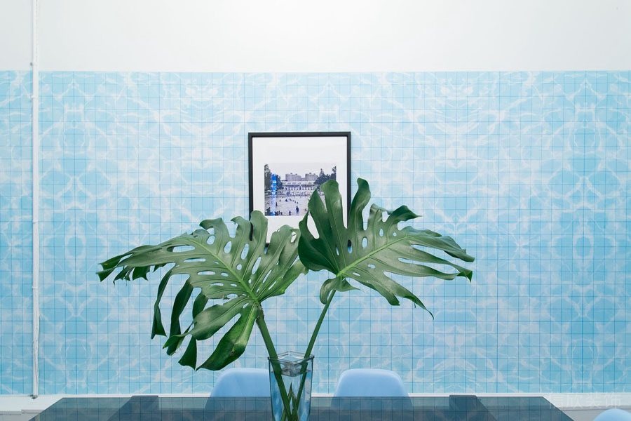 辦公室裝修藍色馬賽克飾面