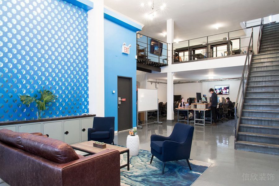 辦公室裝修洽談區藍色墻