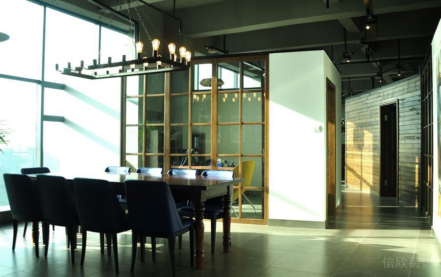 深圳南山區(qū)中式辦公室裝修