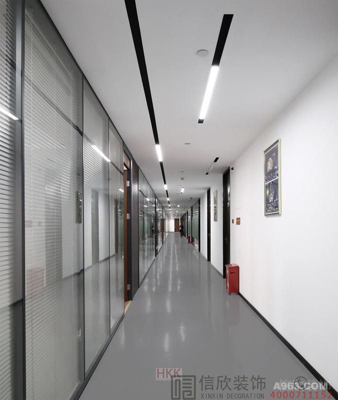 現(xiàn)代走廊辦公室玻璃過道
