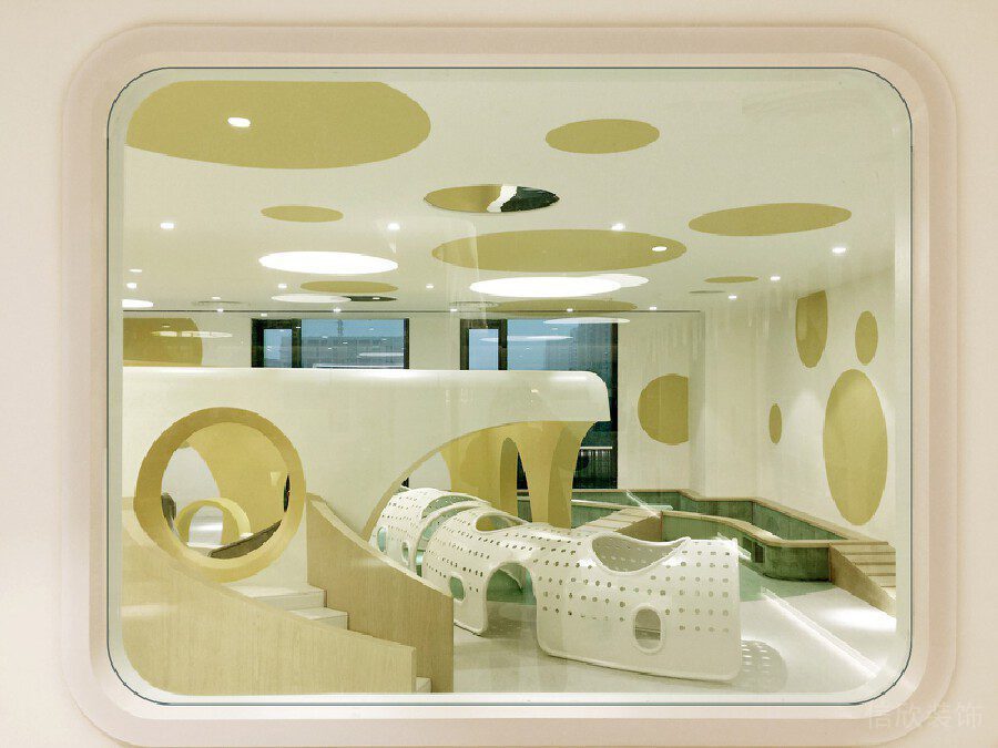 少兒培訓機構(gòu)童趣娛樂波點教室裝修