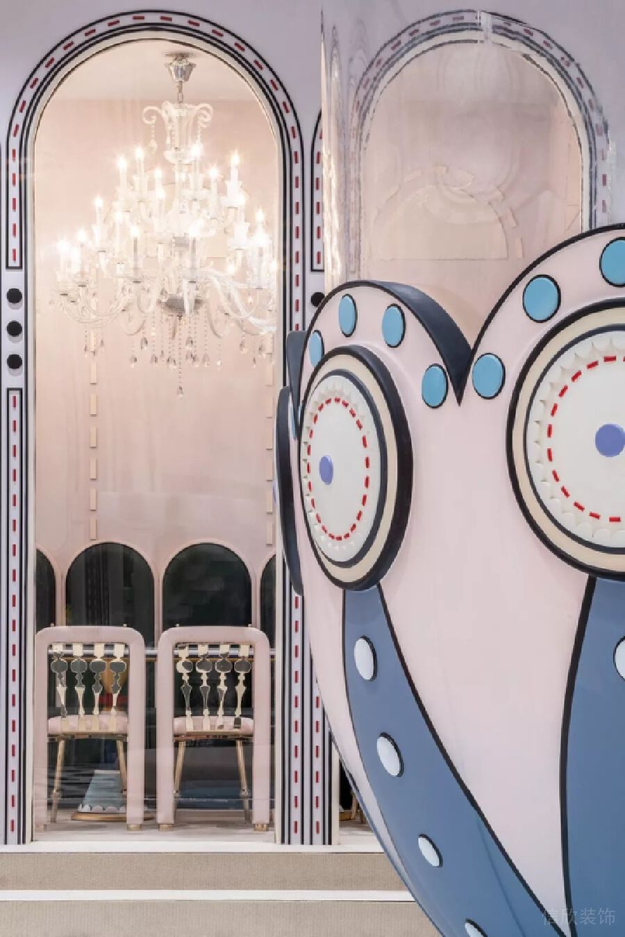 波普藝術(shù)宮廷培訓(xùn)教室裝修效果圖