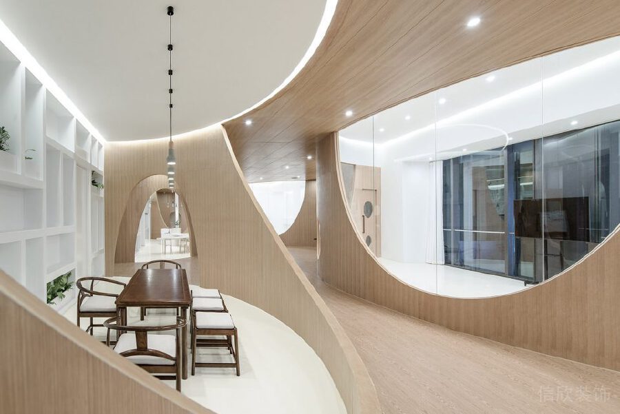 弧形木質(zhì)中式墻體收納辦公室