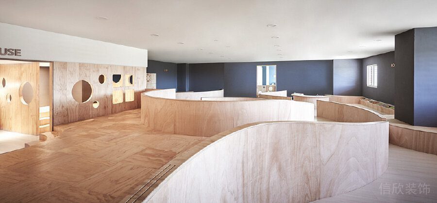 弧線設(shè)計(jì)機(jī)構(gòu)木制風(fēng)過道效果圖