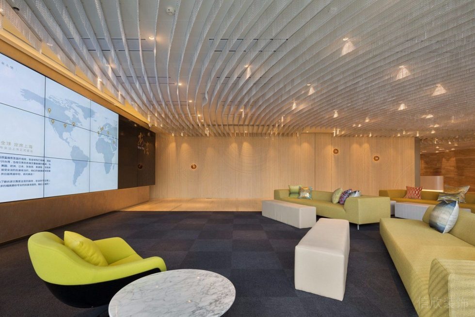 棋盤格地毯裝修設(shè)計辦公室會議室沙發(fā)裝修