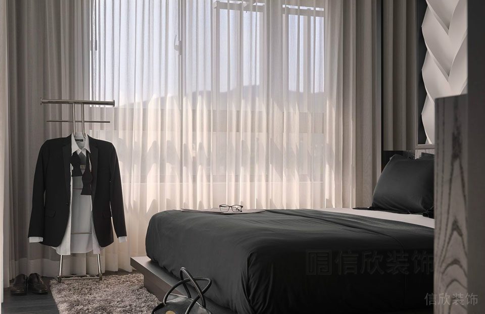 臥室裝修效果圖金屬衣桿衣架地毯設計黑白色調簡約風商務效果