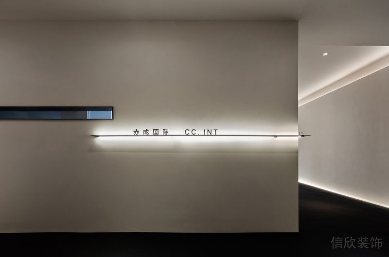 福田現(xiàn)代風格辦公室裝修圖