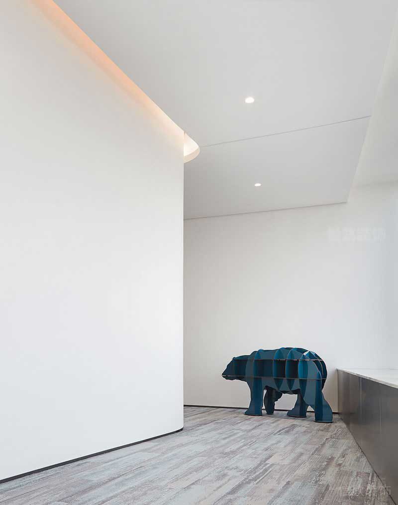 北歐極簡風(fēng)格辦公室過道