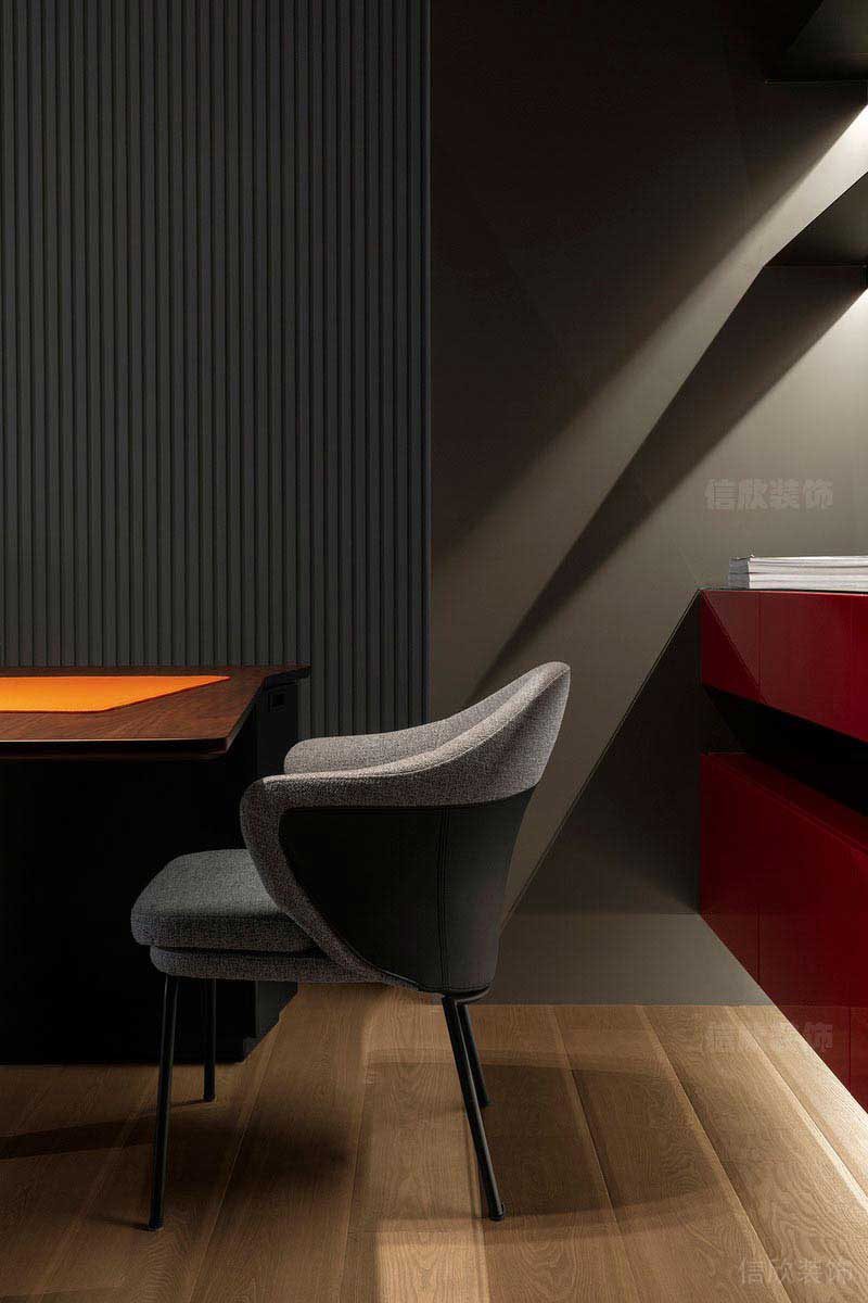 餐廳現(xiàn)代風(fēng)硬包背景墻效果圖