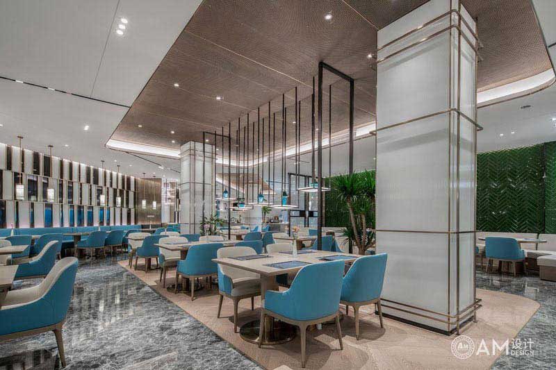 餐廳現(xiàn)代風(fēng)原木餐桌藍色皮椅效果圖