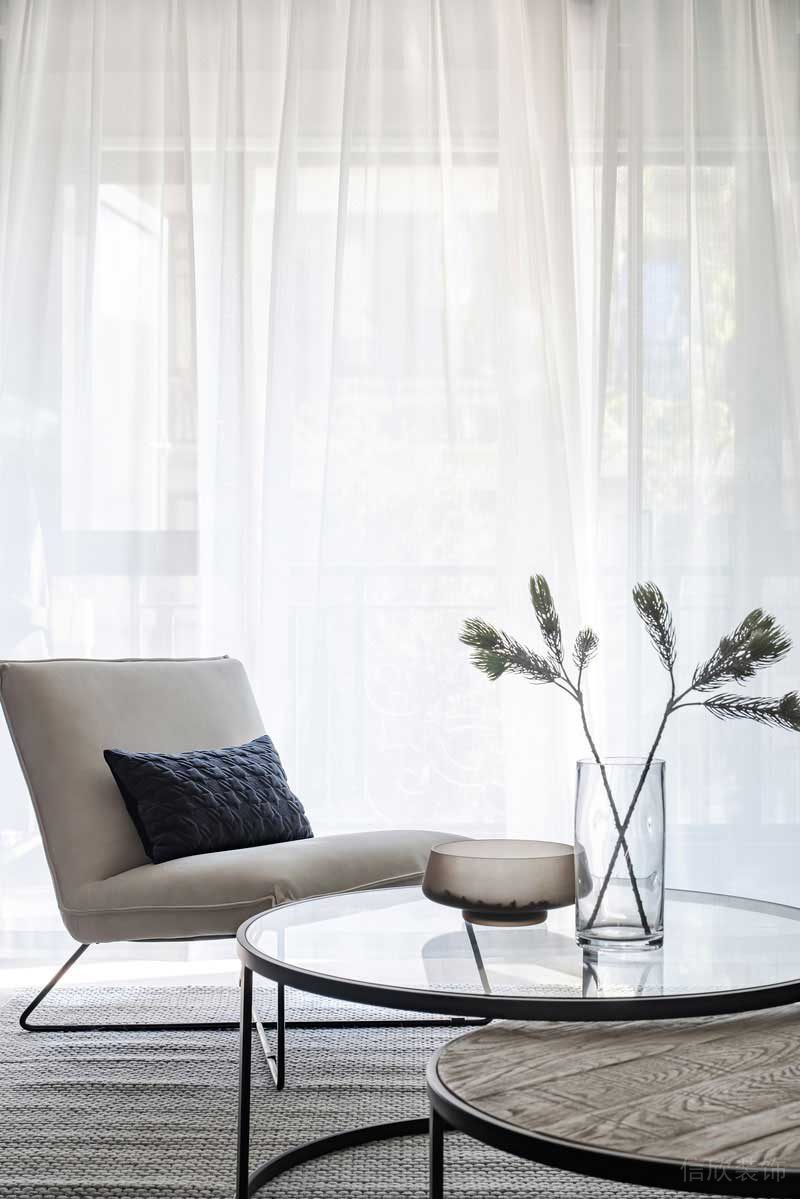 極簡(jiǎn)風(fēng)格別墅閱覽區(qū)單椅