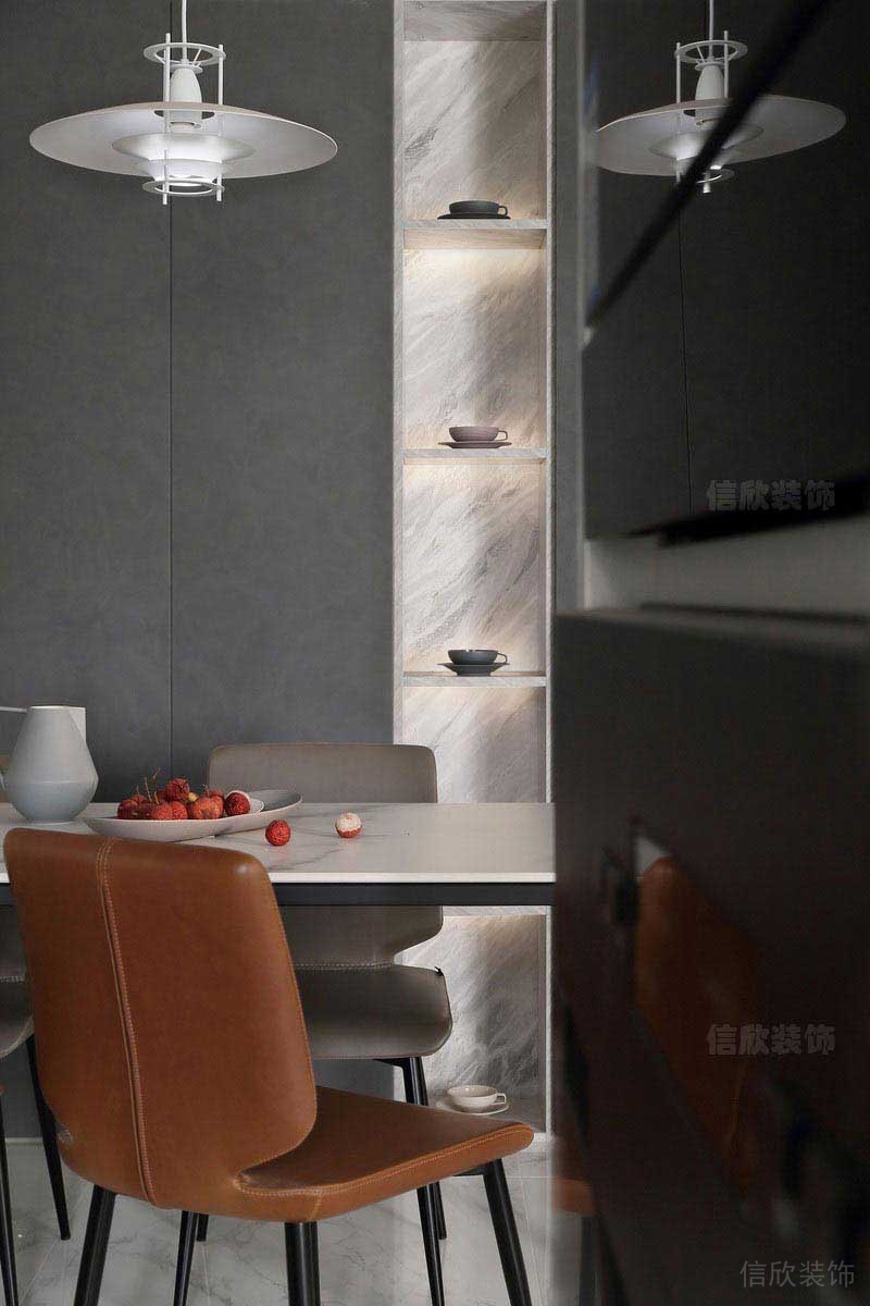 極簡風(fēng)格家居餐廳餐桌