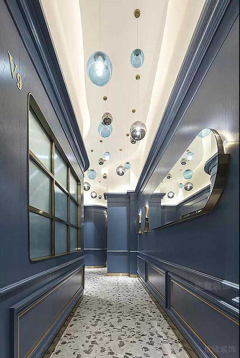 歐式藍(lán)色墻面墻板設(shè)計(jì)方案