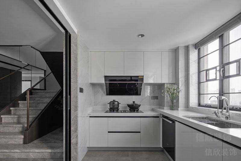 現(xiàn)代風(fēng)格豪華別墅廚房