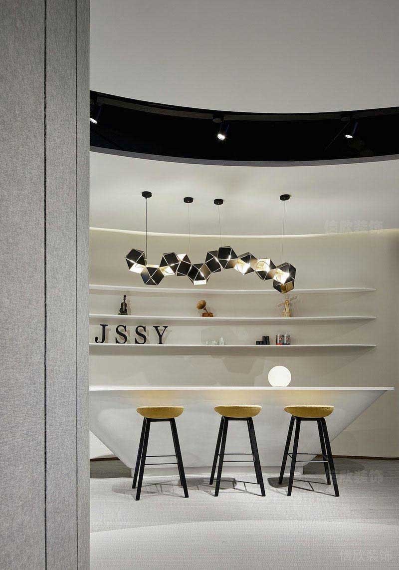 現代簡約的吧臺區設計效果圖