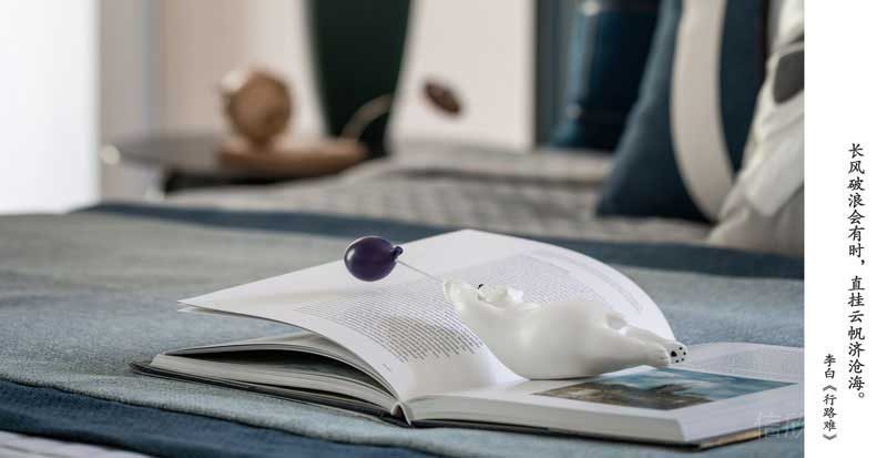 現(xiàn)代歐式風(fēng)格藝術(shù)裝飾品