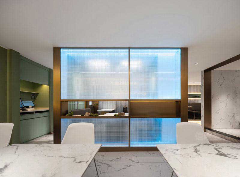 新居現(xiàn)代輕奢風(fēng)餐廳效果圖(3)