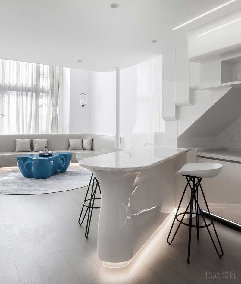 深圳寶安現代白色調家庭裝修案例吧臺藏光 深圳寶安現代白色調家庭裝修案例吧臺藏光