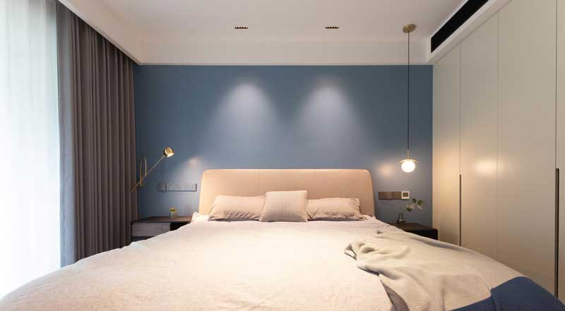 深圳羅湖區(qū)現(xiàn)代簡(jiǎn)約家庭新房裝修次臥床品