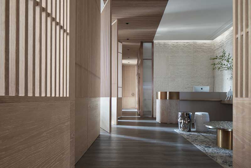 深圳龍華觀瀾新中式辦公室裝修接待廳過道