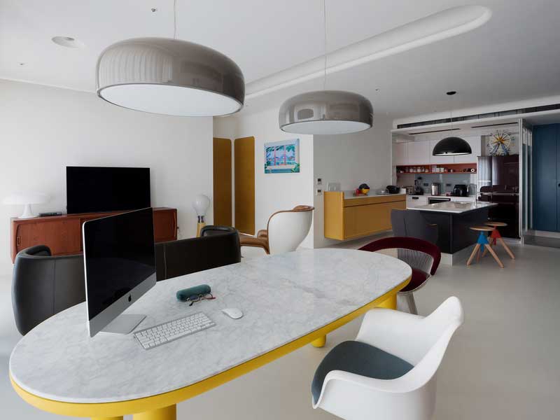 深圳龍崗后現(xiàn)代藍色調(diào)三居室裝修圖客餐廳 深圳龍崗后現(xiàn)代藍色調(diào)三居室裝修圖客餐廳