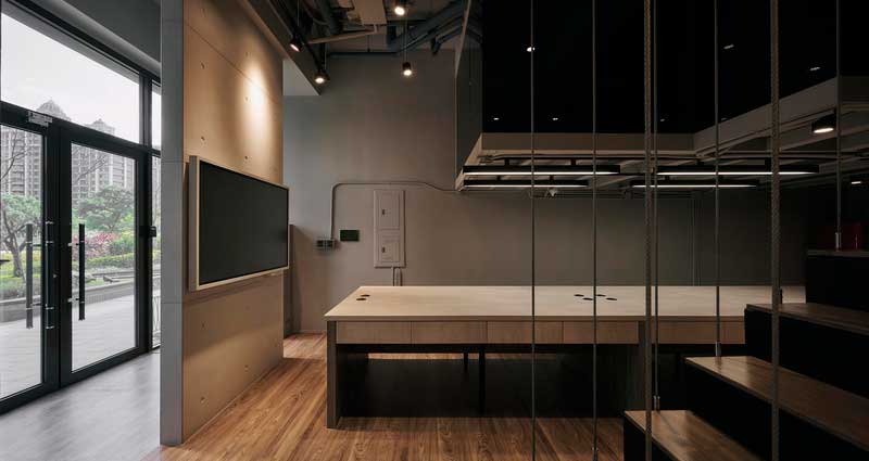 深圳寶安區工業風辦公室裝修清水混凝土背景墻隔斷 深圳寶安區工業風辦公室裝修清水混凝土背景墻隔斷