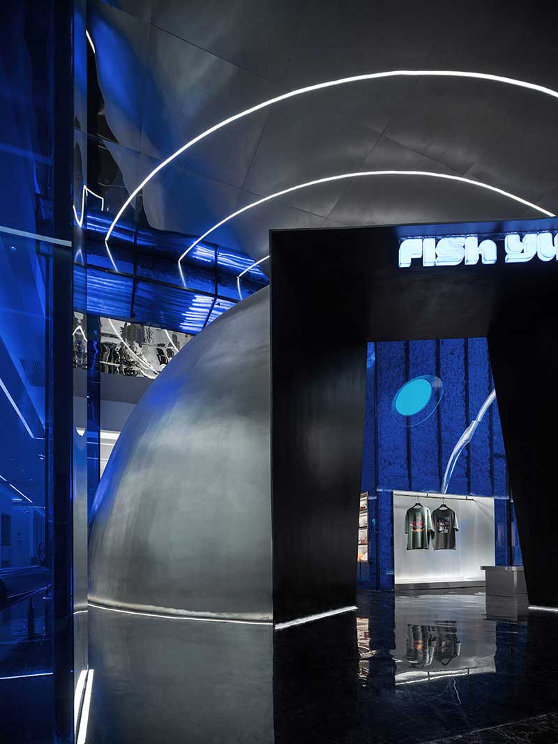 深圳鹽田區(qū)服裝店裝修設(shè)計(jì)入戶門 深圳鹽田區(qū)服裝店裝修設(shè)計(jì)入戶門