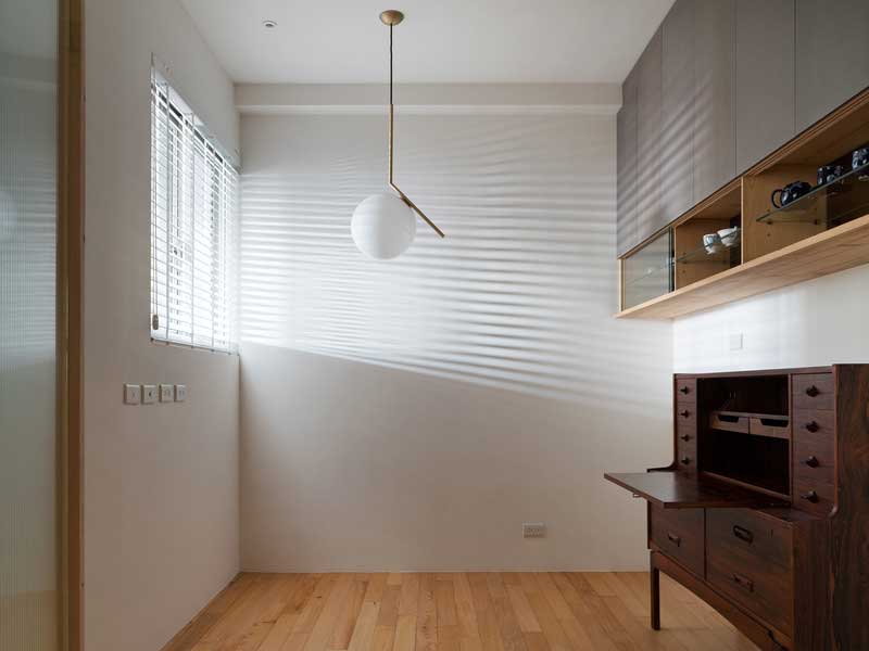 深圳龍崗后現(xiàn)代藍色調(diào)三居室裝修圖書房 深圳龍崗后現(xiàn)代藍色調(diào)三居室裝修圖書房