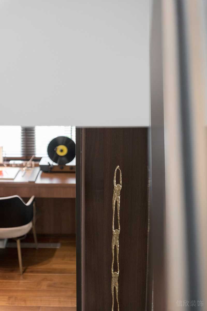 深圳南山區(qū)現(xiàn)代輕奢住宅新房裝修書房藝術(shù)裝飾品 深圳南山區(qū)現(xiàn)代輕奢住宅新房裝修書房藝術(shù)裝飾品