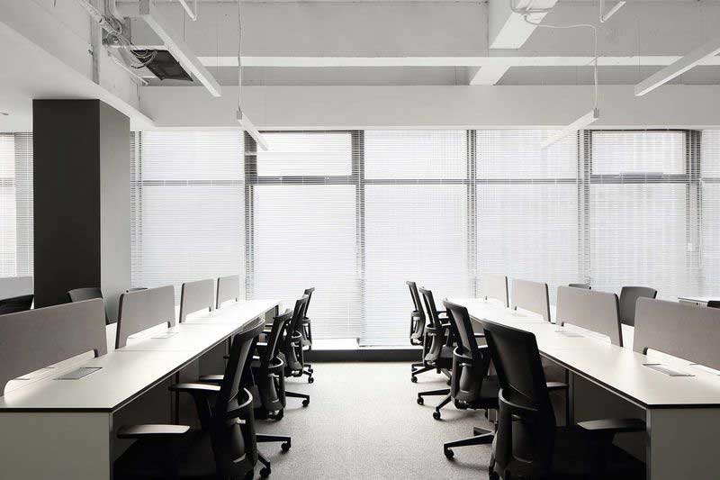 深圳龍華大浪極簡風格辦公室裝修開放式辦公區(qū) 深圳龍華大浪極簡風格辦公室裝修開放式辦公區(qū)