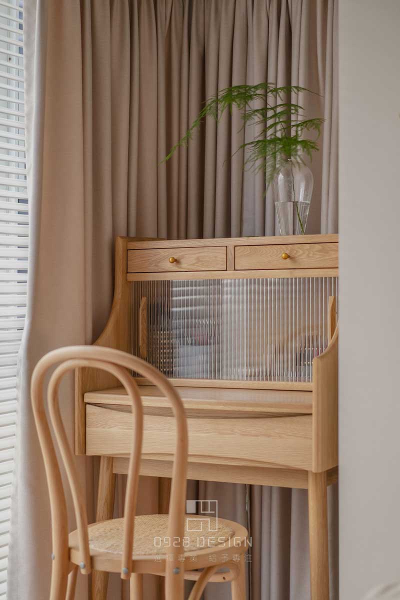 這個(gè)椅子有沒(méi)有小時(shí)候奶奶家的藤編椅子的感覺(jué)？