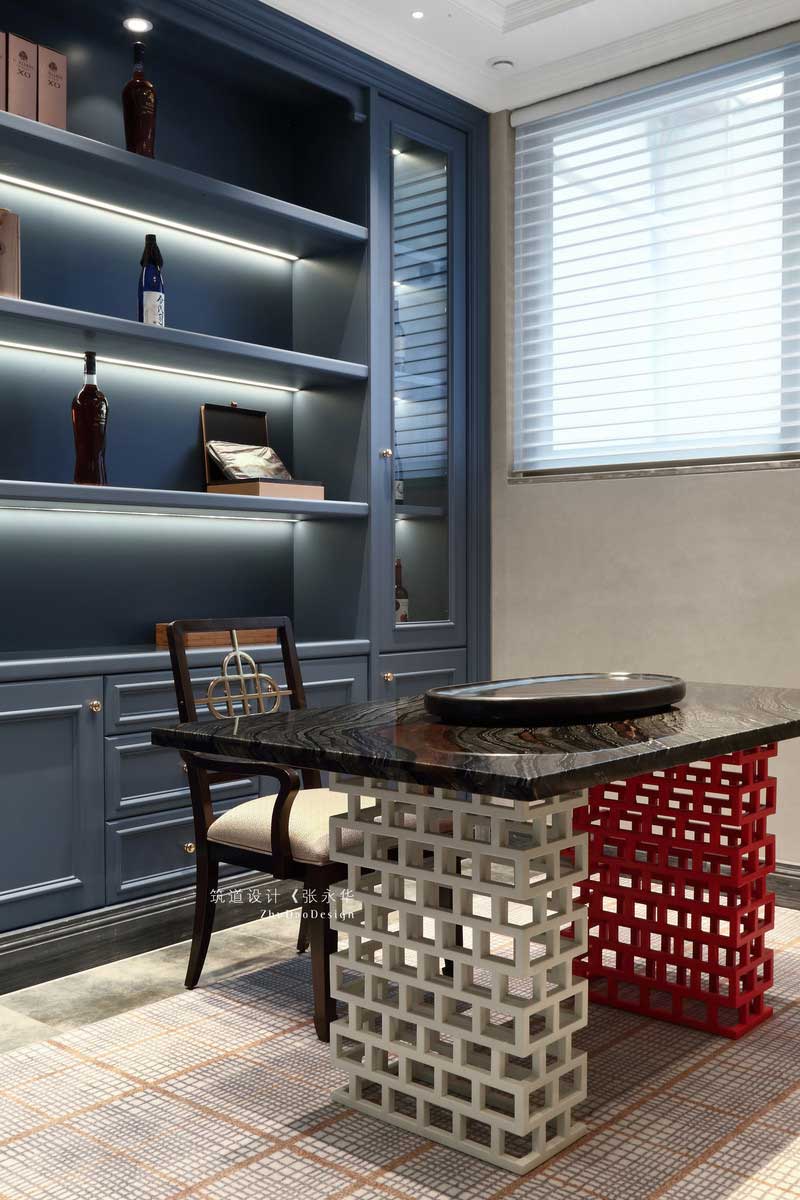 地下室為業(yè)主休閑娛樂的場所,從門廳進入是品茗區(qū),經(jīng)過一天的工作,業(yè)主回家可以在這品茶小憩,緩解疲勞。 地下室為業(yè)主休閑娛樂的場所,從門廳進入是品茗區(qū),經(jīng)過一天的工作,業(yè)主回家可以在這品茶小憩,緩解疲勞。