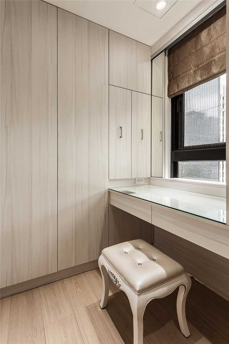 深圳龍華新區(qū)簡歐風(fēng)格家居裝修設(shè)計主臥梳妝臺 深圳龍華新區(qū)簡歐風(fēng)格家居裝修設(shè)計主臥梳妝臺