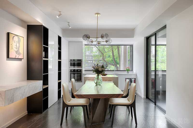 深圳羅湖北歐簡(jiǎn)約風(fēng)家庭全包裝修施工案例餐廳效果圖