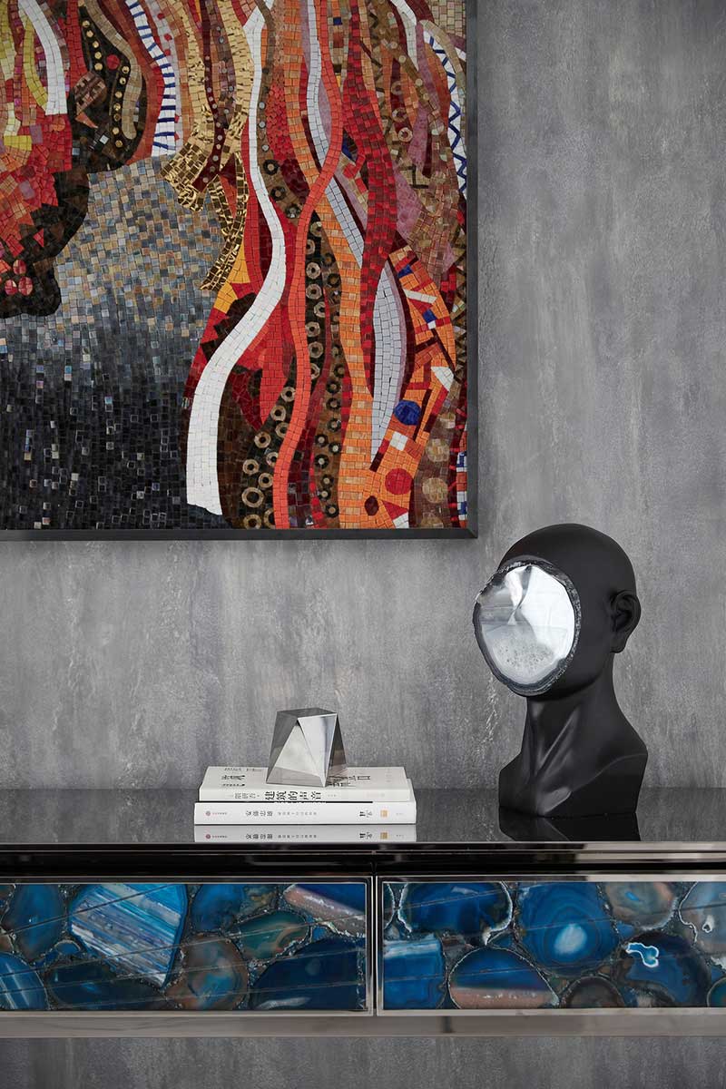 深圳寶安西鄉(xiāng)高級(jí)灰色調(diào)簡(jiǎn)約家居裝修實(shí)景圖裝飾擺件