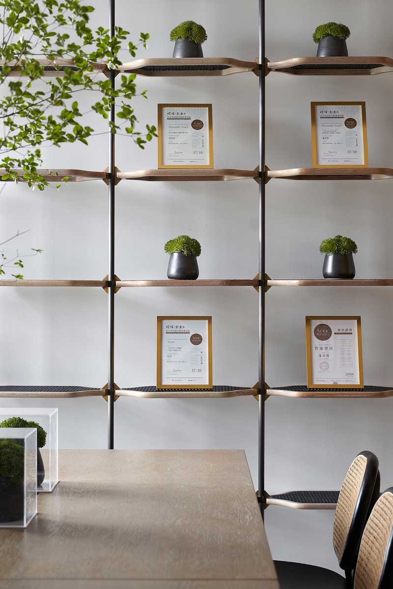 深圳龍華觀瀾新中式辦公室裝修大會議室軟裝陳設