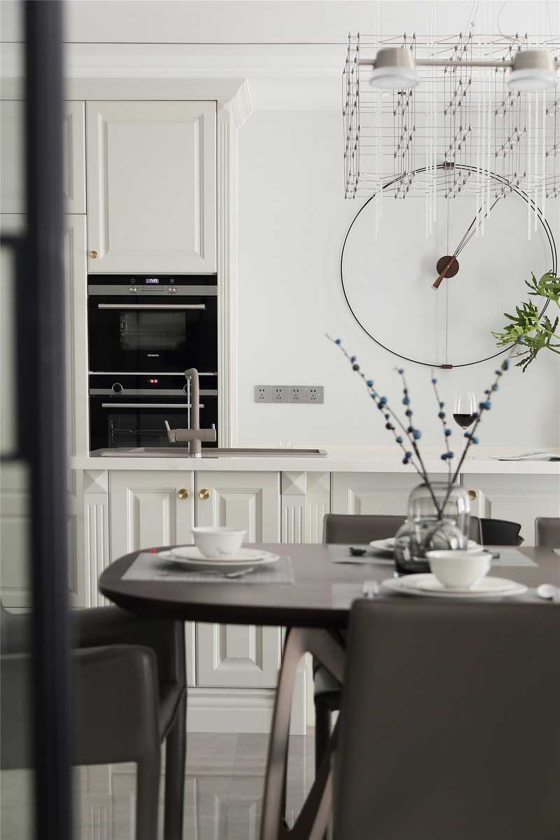 深圳鹽田區意式輕奢新房設計裝修工程案例餐廳家具 深圳鹽田區意式輕奢新房設計裝修工程案例餐廳家具