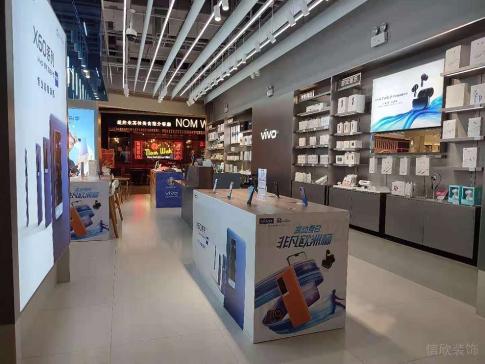 深圳羅湖現(xiàn)代風(fēng)格vivo專賣店裝修條形天花 深圳羅湖現(xiàn)代風(fēng)格vivo專賣店裝修條形天花