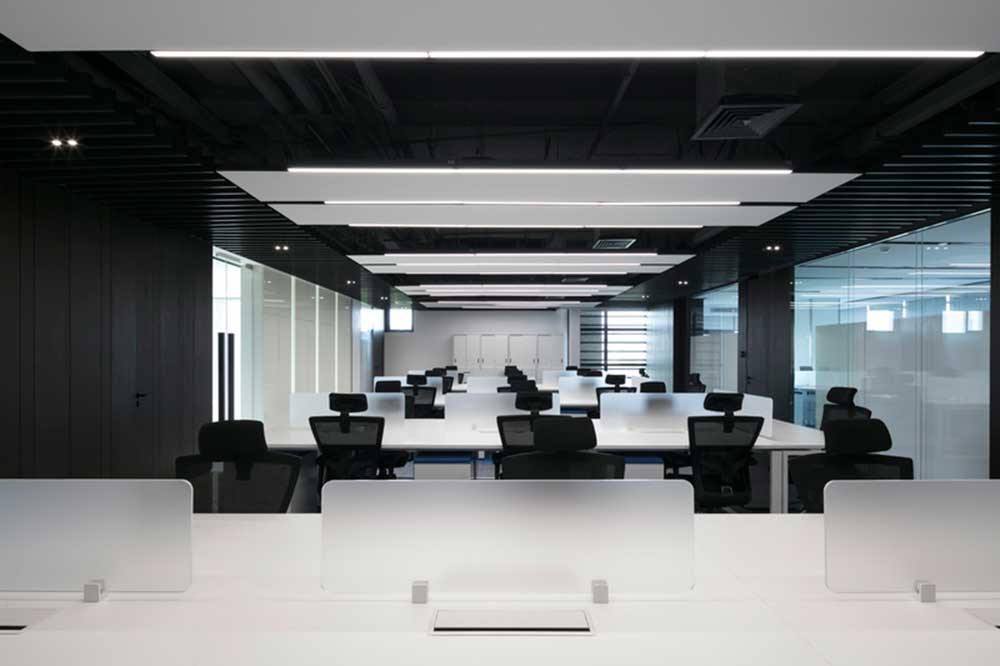 大鵬新區(qū)鑫園廣場現(xiàn)代風(fēng)格辦公室裝修辦公區(qū)燈具 大鵬新區(qū)鑫園廣場現(xiàn)代風(fēng)格辦公室裝修辦公區(qū)燈具