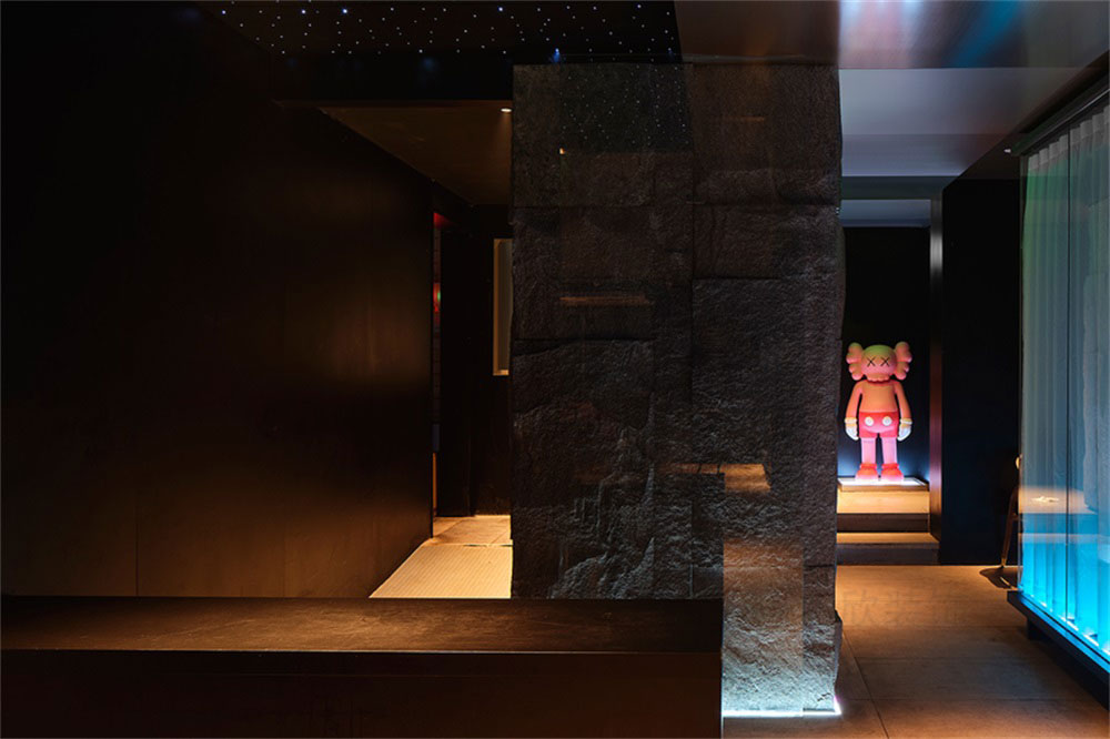 深圳龍崗現代風格火鍋店裝修設計卡通玩偶藝術雕塑 深圳龍崗現代風格火鍋店裝修設計卡通玩偶藝術雕塑
