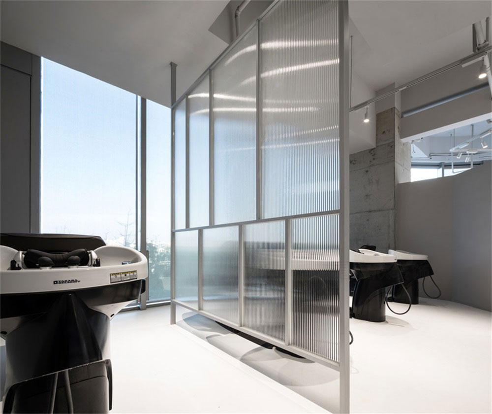 深圳市龍崗區龍崗中心城wakeup造型培訓學院洗發區 深圳市龍崗區龍崗中心城wakeup造型培訓學院洗發區