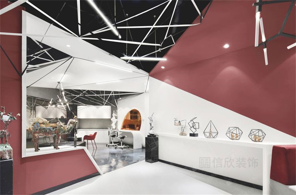 深圳市寶安區(qū)西鄉(xiāng)后視覺設(shè)計培訓(xùn)機構(gòu)大廳