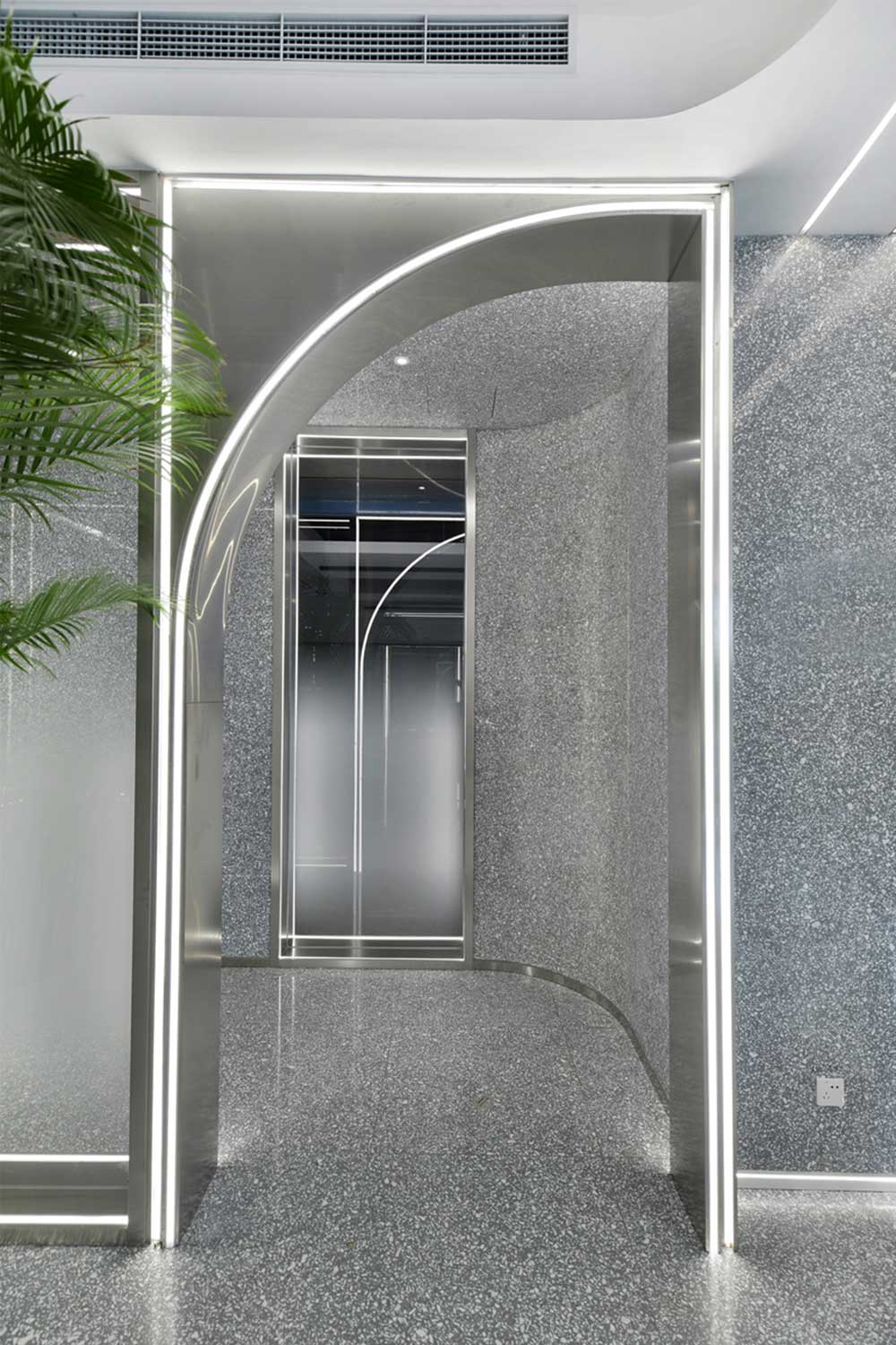 深圳龍華區華僑城北站壹號現代風格辦公室裝修藝術門洞 深圳龍華區華僑城北站壹號現代風格辦公室裝修藝術門洞