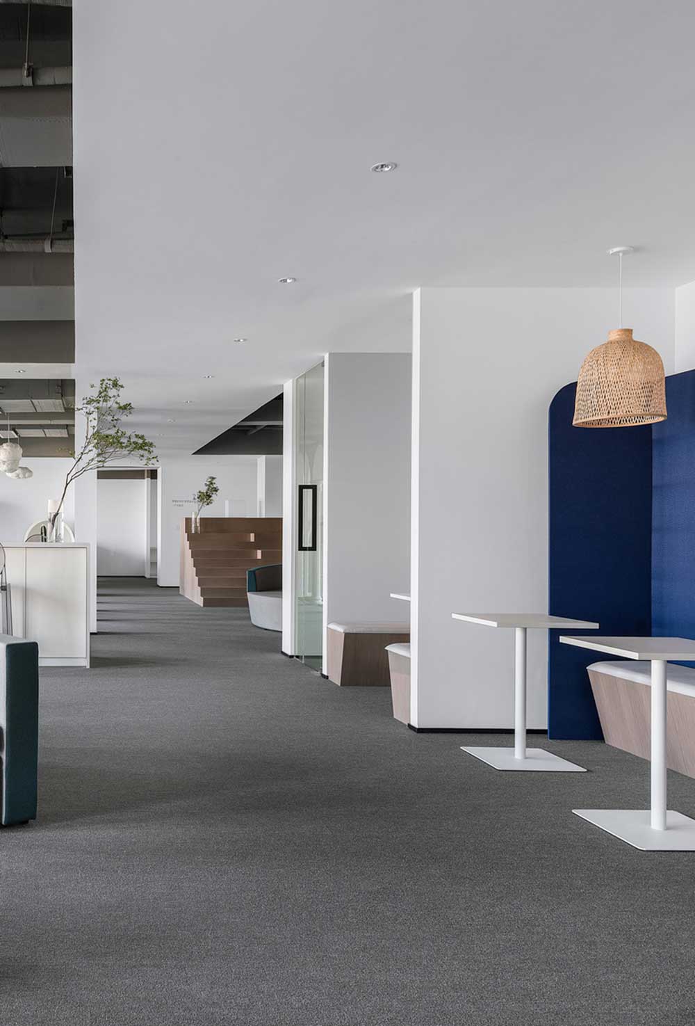 龍崗區(qū)啟迪協(xié)信深圳科技園簡約風格辦公室裝修過道 龍崗區(qū)啟迪協(xié)信深圳科技園簡約風格辦公室裝修過道