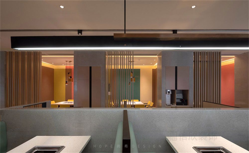 深圳南山現(xiàn)代簡約風(fēng)格火鍋店裝修設(shè)計(jì)高級灰水磨石半高隔斷 深圳南山現(xiàn)代簡約風(fēng)格火鍋店裝修設(shè)計(jì)高級灰水磨石半高隔斷