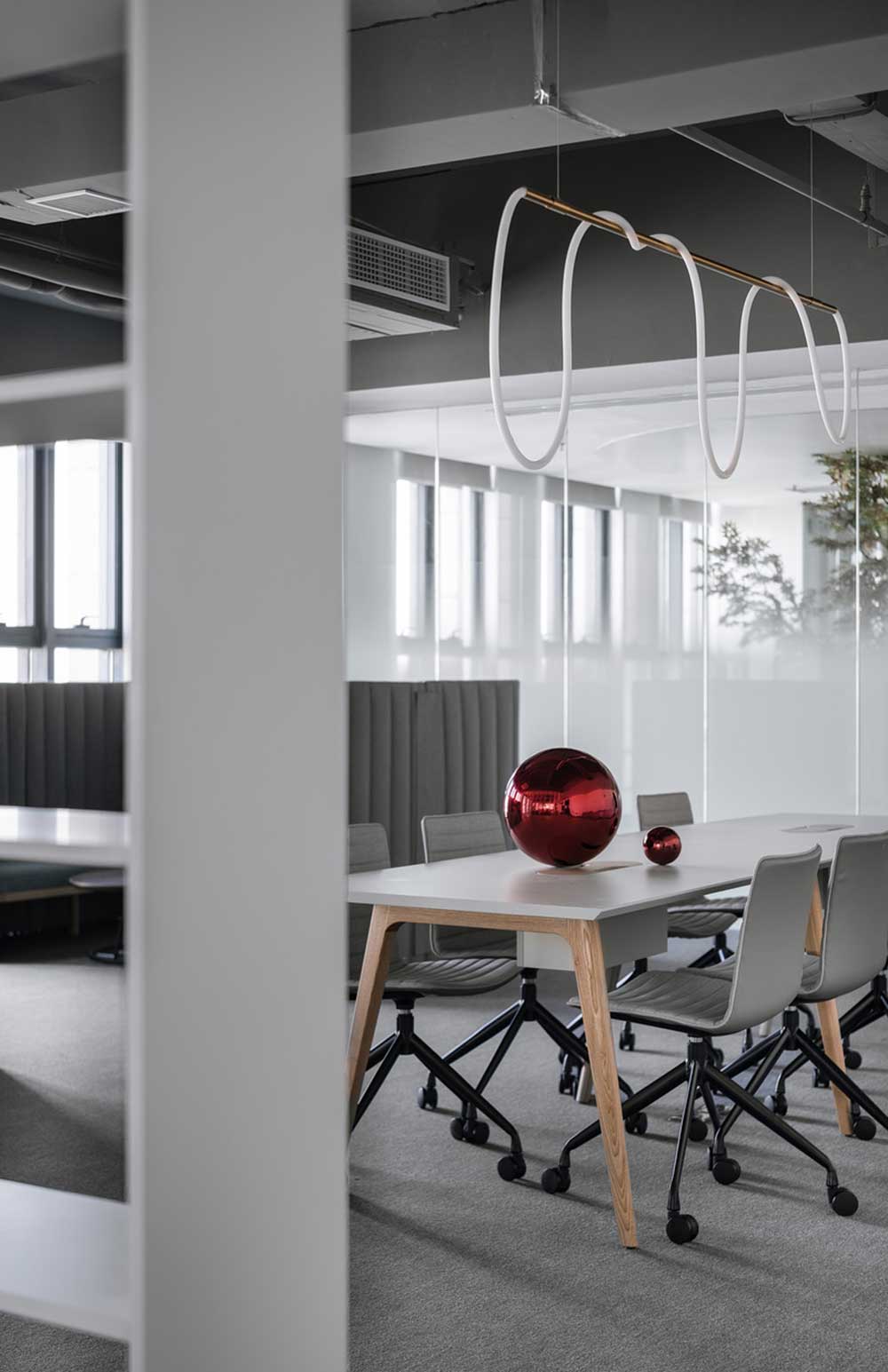 龍崗區(qū)啟迪協(xié)信深圳科技園簡約風格辦公室裝修高級灰辦公椅 龍崗區(qū)啟迪協(xié)信深圳科技園簡約風格辦公室裝修高級灰辦公椅