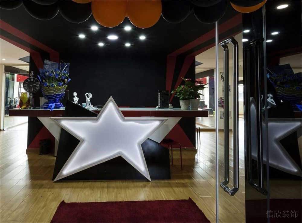 深圳市龍華區(qū)觀瀾童星璀璨西南國際培訓(xùn)學(xué)校前臺(tái) 深圳市龍華區(qū)觀瀾童星璀璨西南國際培訓(xùn)學(xué)校前臺(tái)